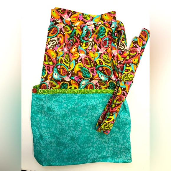 Handmade Womem’s Apron, Multicolored, Paisley Print - Picture 2 of 3